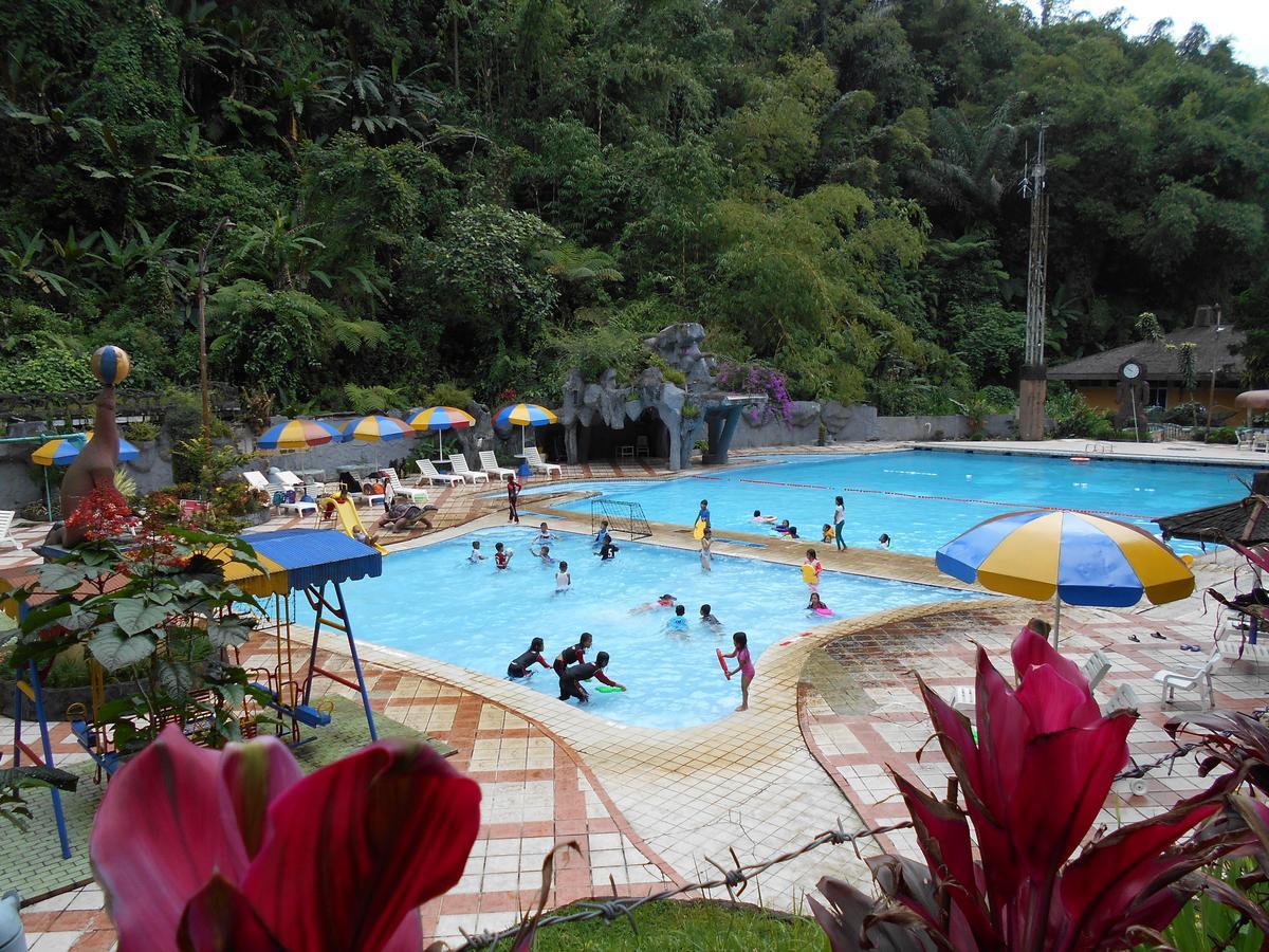 Zuri Resort Cipanas Пунсак Екстериор снимка